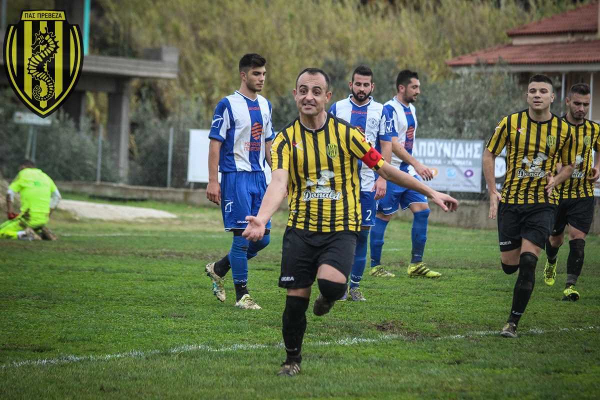 Ποντάρει στην έδρα του για να μείνει στην 1η θέση