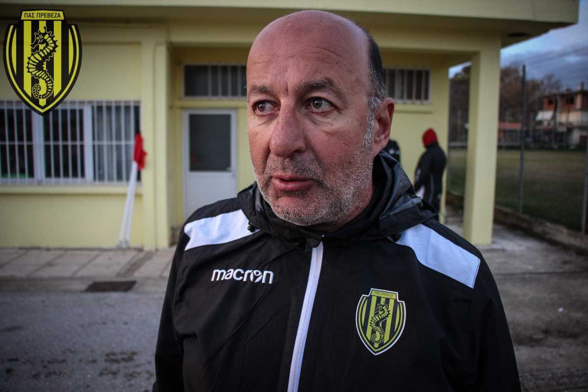 Άγγελος Μπέκας: «Υπάρχει στο μυαλό μας να κάνουμε δύο με τρεις μεταγραφές»