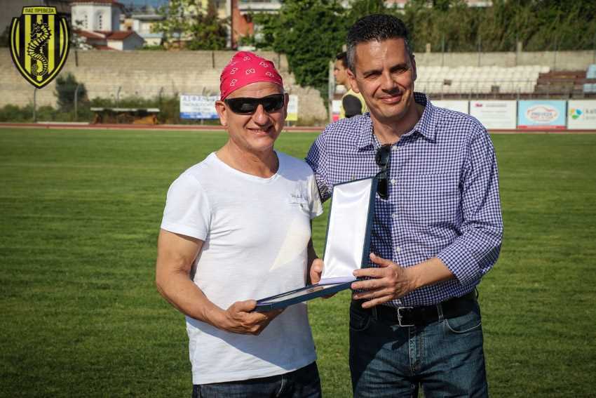 Ο ΠΑΣ Πρέβεζα βράβευσε το χρυσό χορηγό του